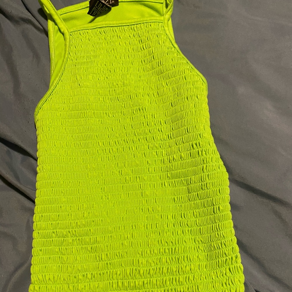 rue 21 xs small tank